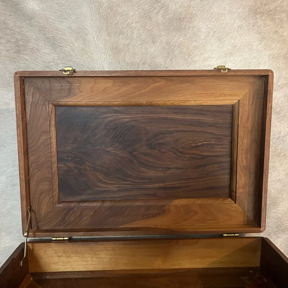 Elegant Wooden Briefcase with Handle